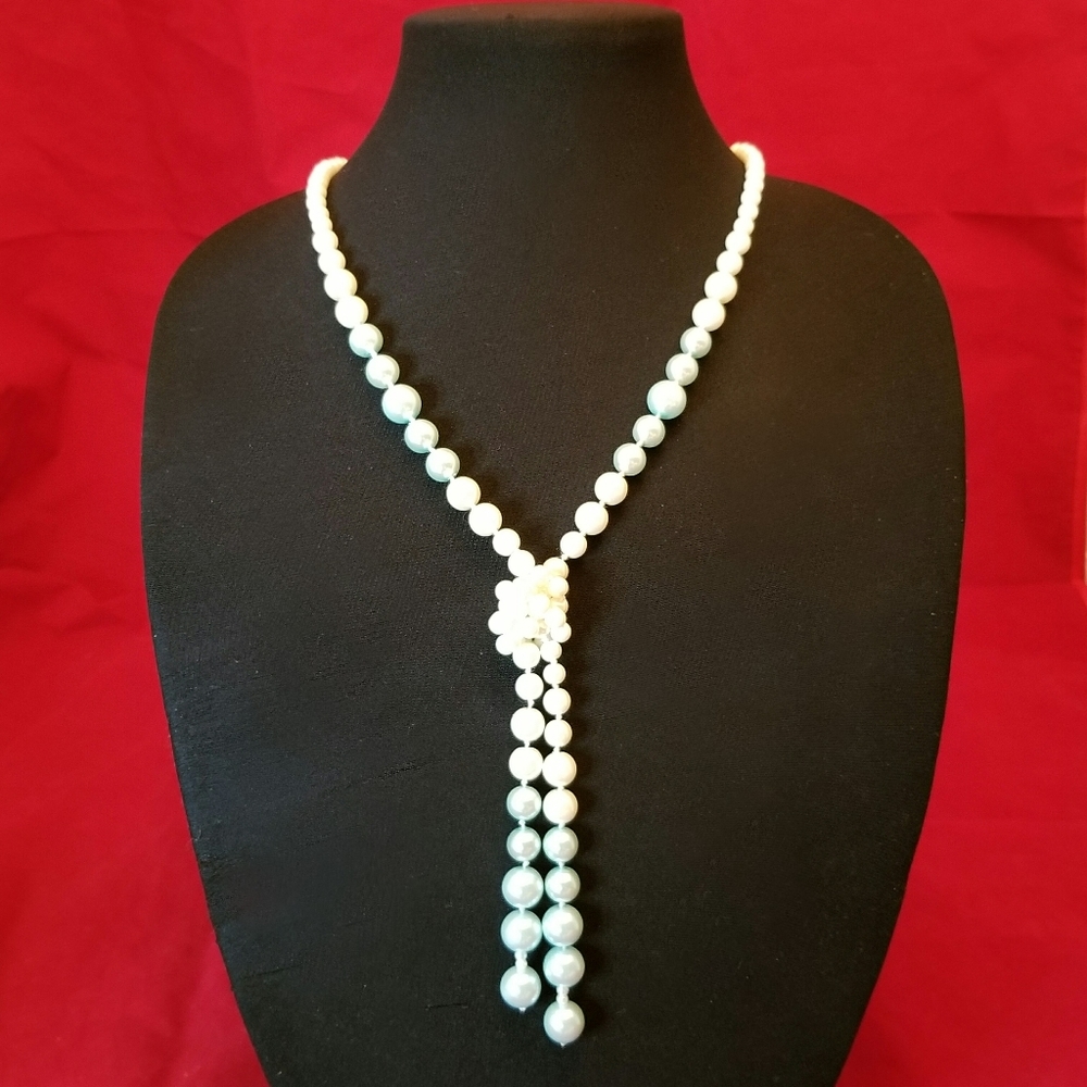 Cloie Tied Up Classic Pearl Necklace Faux Pearls And Acrylic Accents